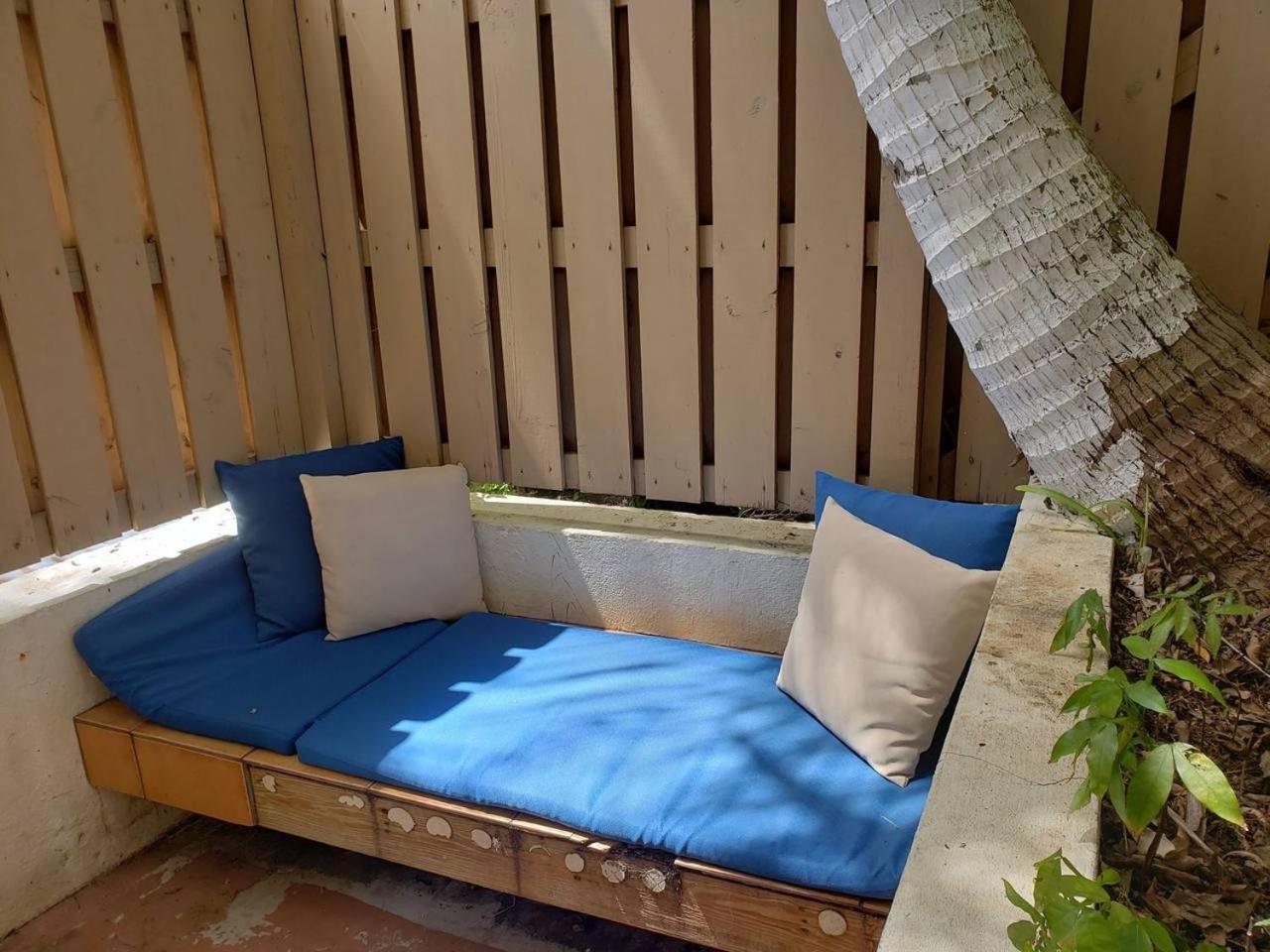 Little Indigo Apartments Mafolie Εξωτερικό φωτογραφία